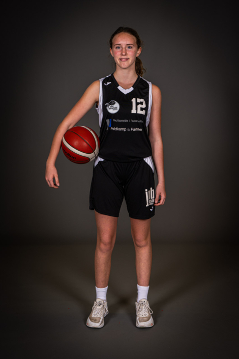 Stolzenberg, Antonia