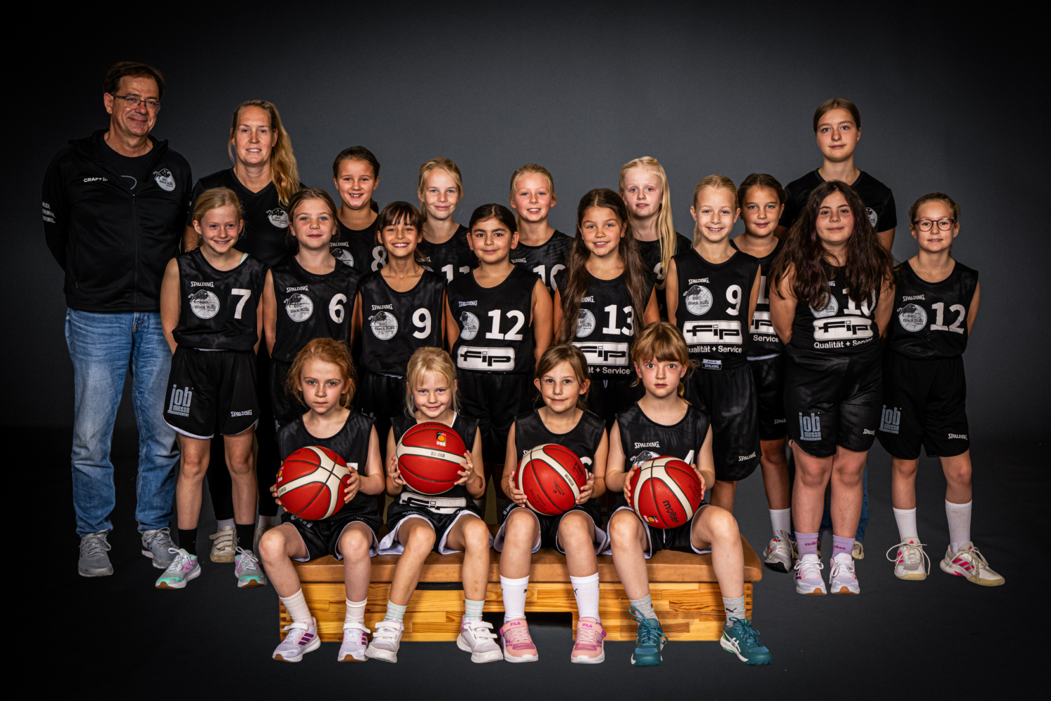 u10w Teambild 26-27